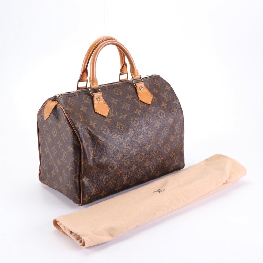 Louis Vuitton Speedy 30 in Monogram Canvas and Vachetta Leather